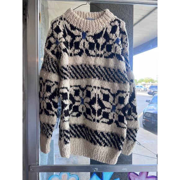 Vintage 1990's Elegant Passage 100% Wool Sweater Size M - Picture 1 of 3
